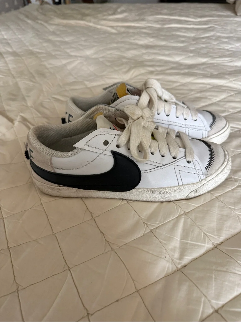 Nike blazer low